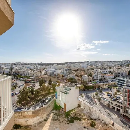 Offshore In St Julians Centre * San Ġiljan