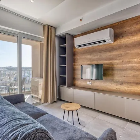 Apartment Offshore In St Julians Centre