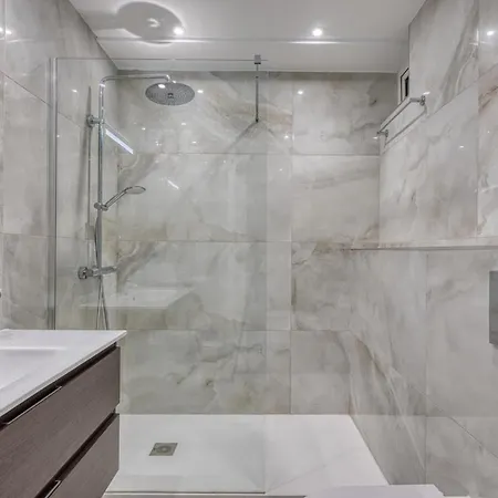 Offshore In St Julians Centre Apartment *