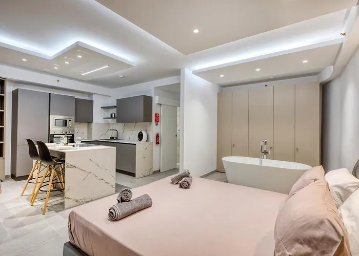 Offshore In St Julians Centre Apartman