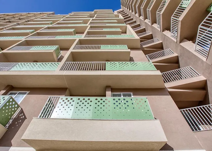 Offshore In St Julians Centre Apartman