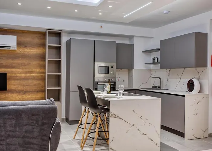 Offshore In St Julians Centre * San Ġiljan